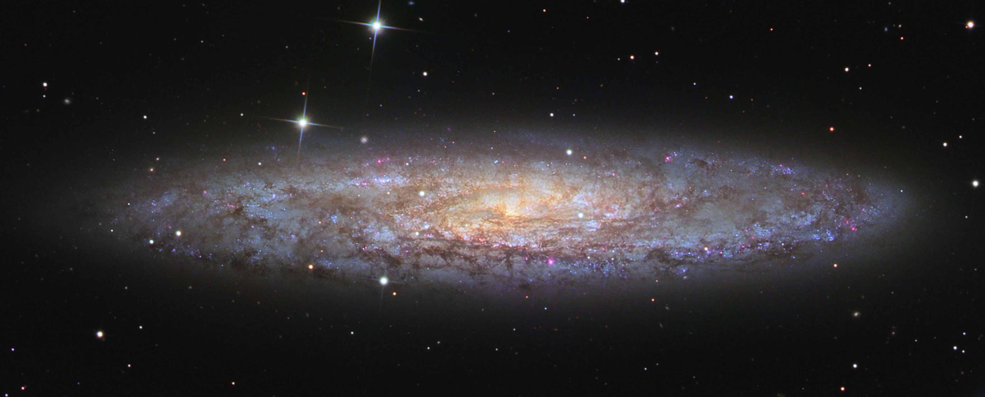 El Papa invita a complementar la ciencia con la fe en estudio del Universo