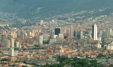 https://arquimedia.s3.amazonaws.com/2/opinion/medellin-1jpg.jpg